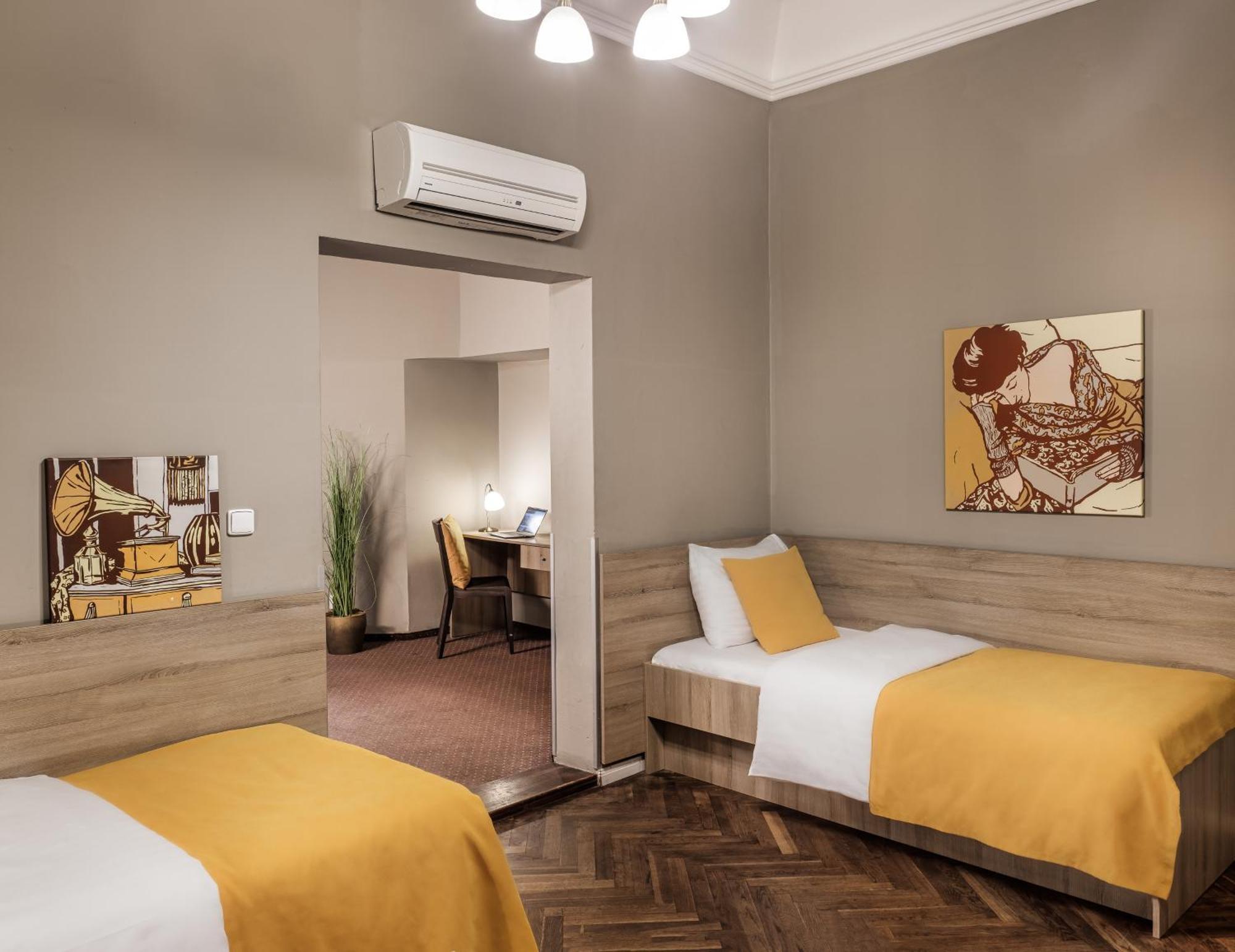 Hotel "Palac U Kocku" By Adrez, Palace At The Cats — Fotky 2